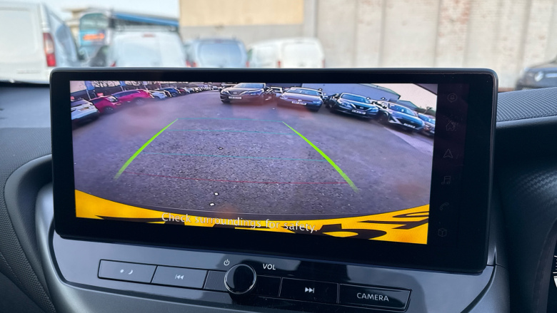 Nissan Juke 1.0 DiG-T N-Connecta 5dr Petrol Hatchback